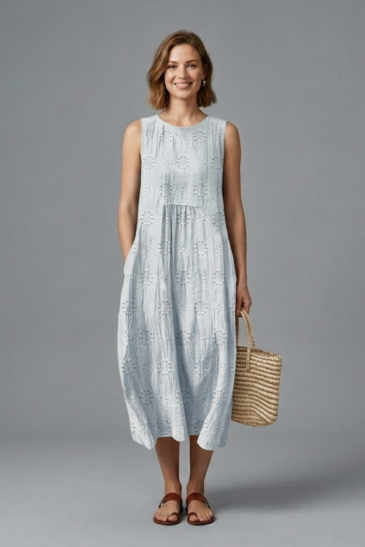 Women's Sleeveless Round Neck Textured Midi Dress with Pockets – Casual Summer Dress